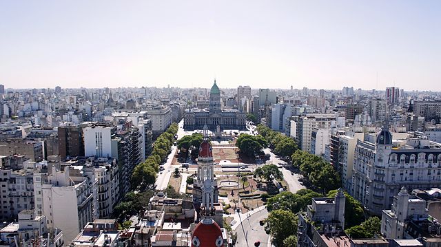 Un OVNI ailé a survolé Buenos Aires en avril 2020